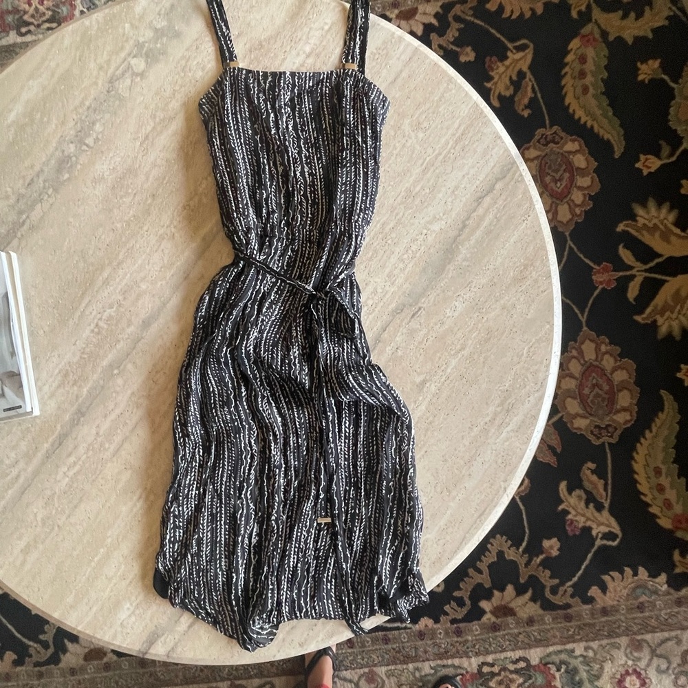 WHBM Black/White MIDI Dress - Picture 2 of 6